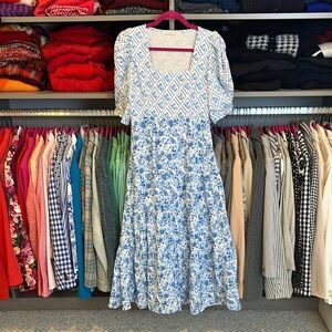 Sunday Up blue/white floral print short slit sleeves maxi dress size S NWOT